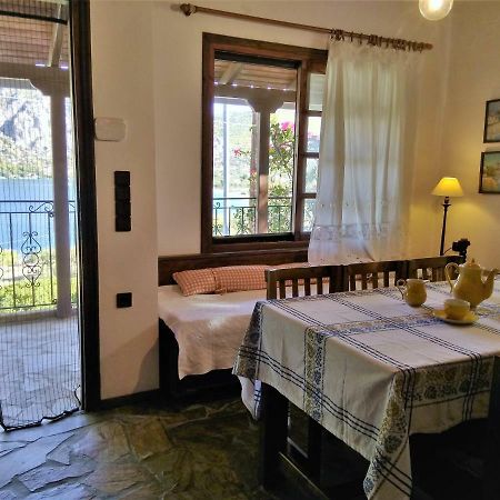 Lagoon Dreamhouse Vouliagmeni Lake Exterior photo
