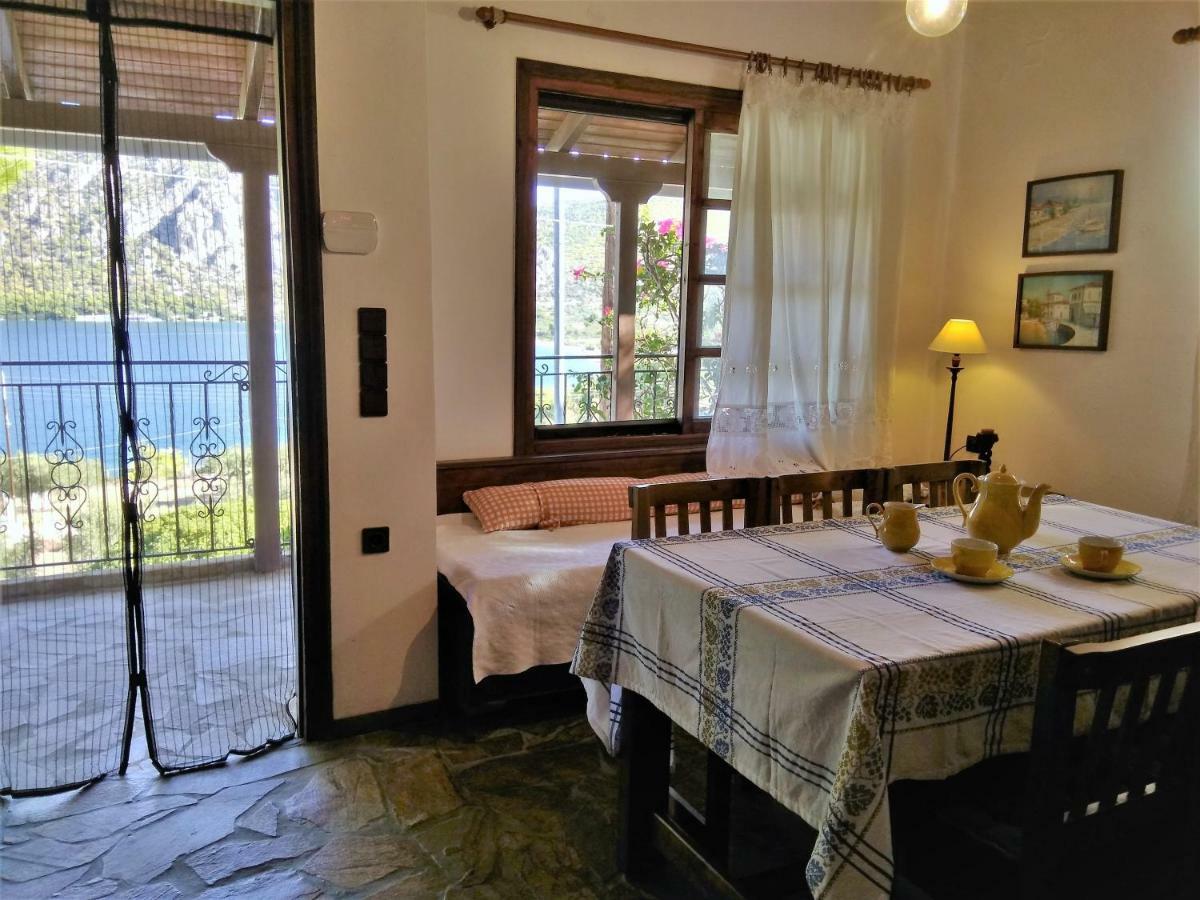 Lagoon Dreamhouse Vouliagmeni Lake Exterior photo